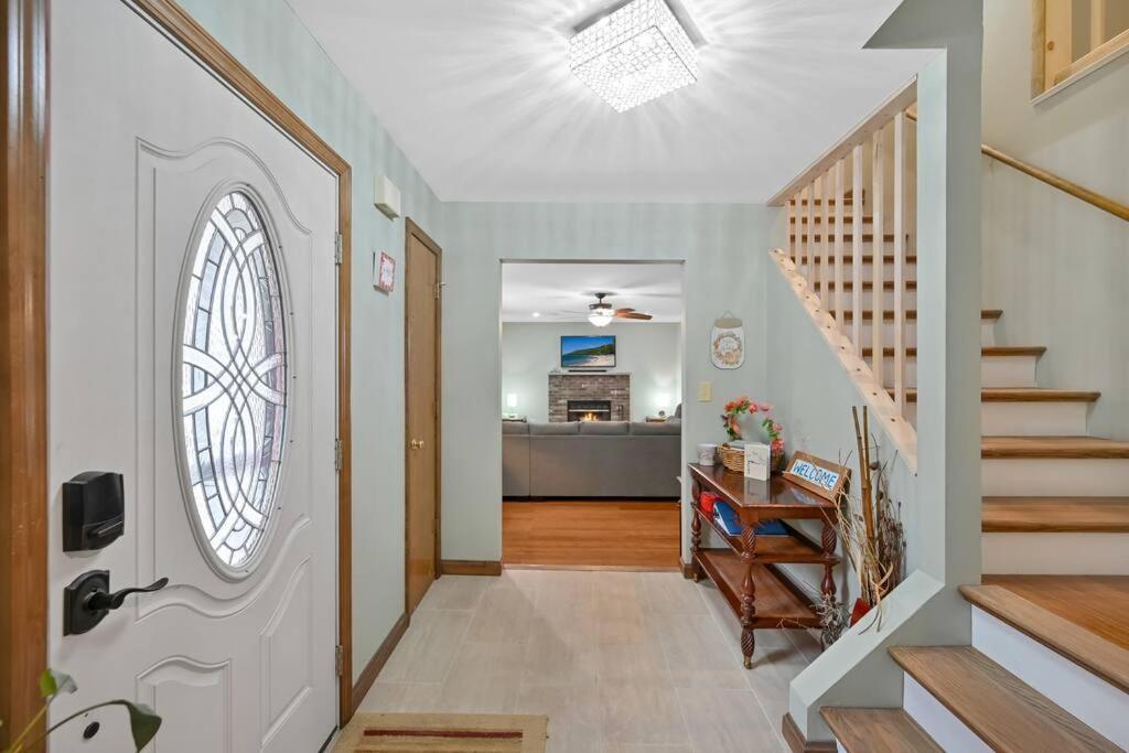 Poconos Peaceful Retreat - Families & Large Groups Villa Tobyhanna Eksteriør billede