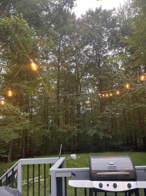 Poconos Peaceful Retreat - Families & Large Groups Villa Tobyhanna Eksteriør billede